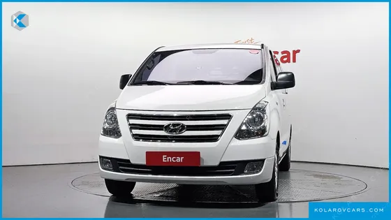 HYUNDAI STAREX 5-SEATER VAN