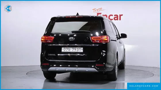 KIA CARNIVAL 9-SEATER NOBLESSE SPECIAL