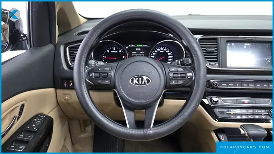 KIA CARNIVAL 9-SEATER NOBLESSE SPECIAL