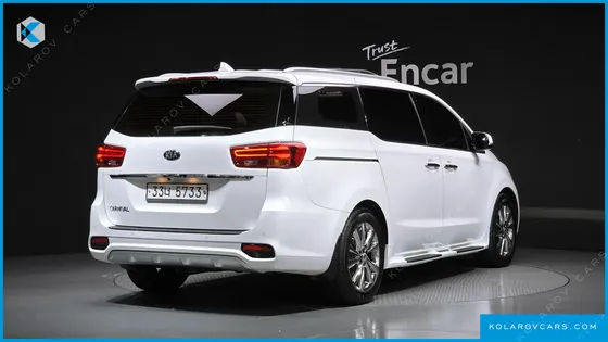 KIA CARNIVAL 9-SEATER NOBLESSE SPECIAL