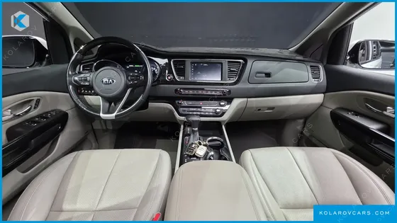 KIA CARNIVAL 9-SEATER NOBLESSE SPECIAL