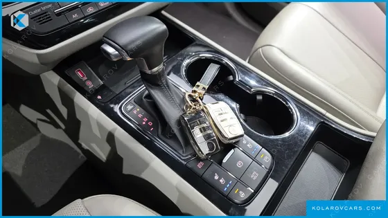 KIA CARNIVAL 9-SEATER NOBLESSE SPECIAL