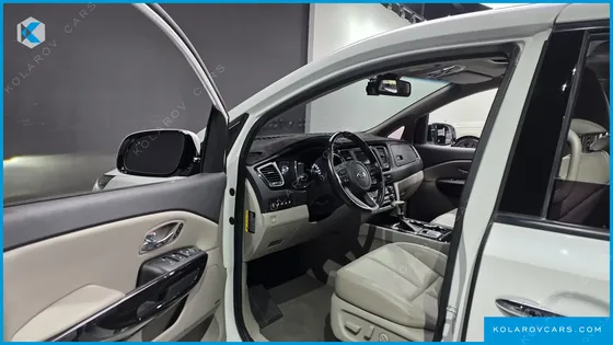 KIA CARNIVAL 9-SEATER NOBLESSE SPECIAL
