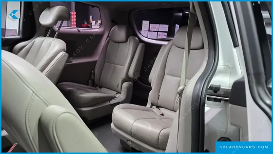 KIA CARNIVAL 9-SEATER NOBLESSE SPECIAL