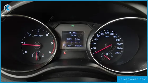 KIA CARNIVAL 9-SEATER LUXURY