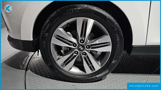 HYUNDAI TUCSON DIESEL(E-VGT) 2WD