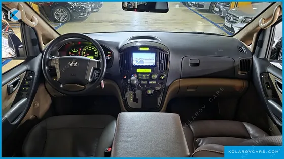 HYUNDAI STAREX 4WD LIMOUSINE