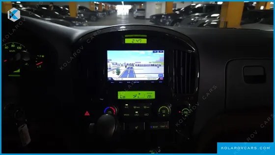 HYUNDAI STAREX 4WD LIMOUSINE