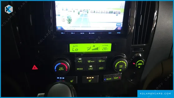 HYUNDAI STAREX 4WD LIMOUSINE