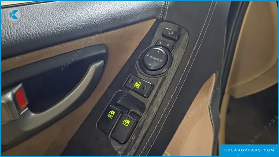 HYUNDAI STAREX 4WD LIMOUSINE