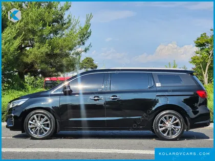 KIA CARNIVAL 9-SEATER NOBLESSE SPECIAL