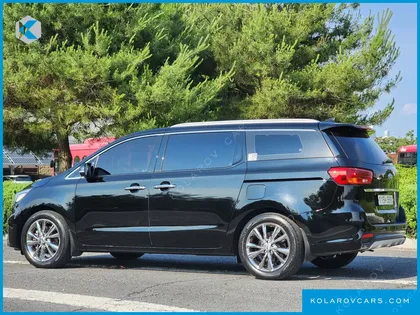 KIA CARNIVAL 9-SEATER NOBLESSE SPECIAL
