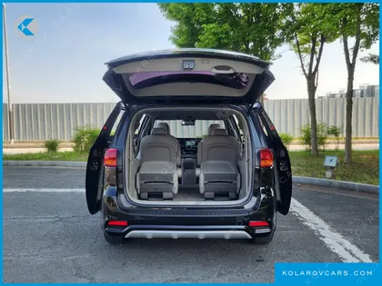 KIA CARNIVAL 9-SEATER NOBLESSE SPECIAL