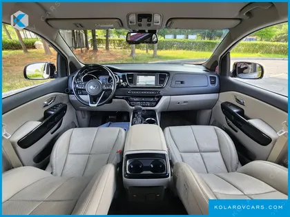 KIA CARNIVAL 9-SEATER NOBLESSE SPECIAL