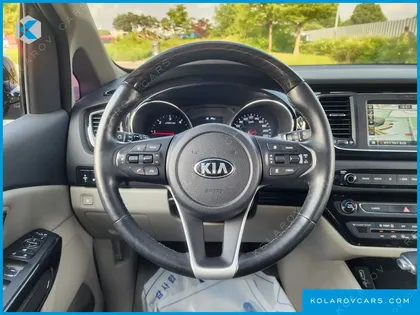 KIA CARNIVAL 9-SEATER NOBLESSE SPECIAL