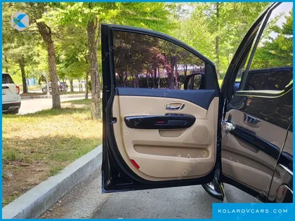 KIA CARNIVAL 9-SEATER NOBLESSE SPECIAL