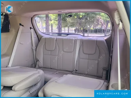 KIA CARNIVAL 9-SEATER NOBLESSE SPECIAL
