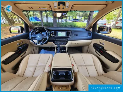 KIA CARNIVAL 9-SEATER NOBLESSE SPECIAL