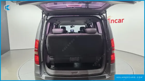 HYUNDAI STAREX 11-SEATER WAGON