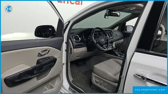 KIA CARNIVAL 9-SEATER NOBLESSE SPECIAL