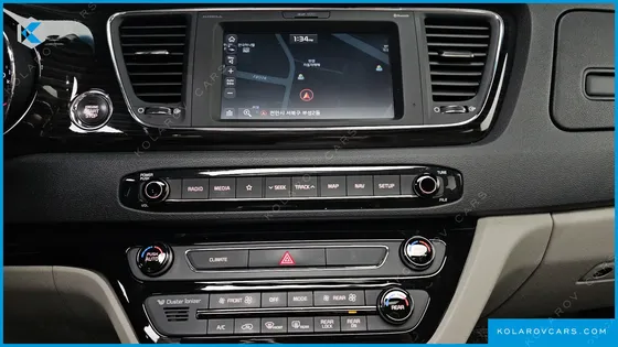 KIA CARNIVAL 9-SEATER NOBLESSE SPECIAL