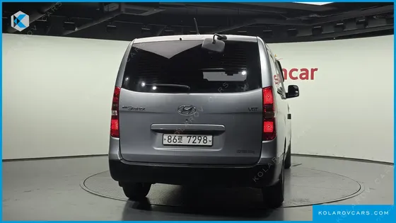 HYUNDAI STAREX 3-SEATER VAN