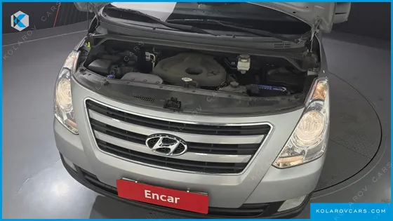 HYUNDAI STAREX 3-SEATER VAN