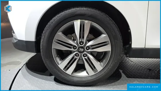 HYUNDAI TUCSON DIESEL(E-VGT) 2WD
