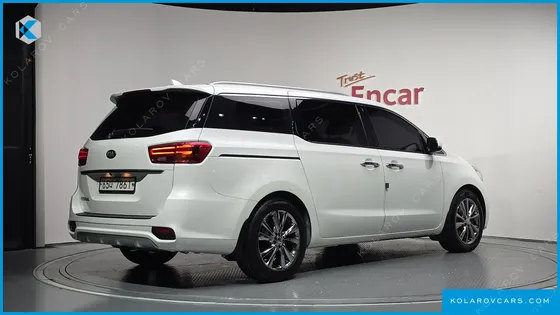 KIA CARNIVAL 9-SEATER PRSTIGE