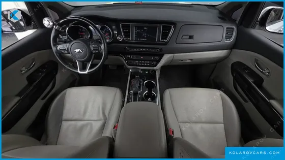 KIA CARNIVAL 9-SEATER PRSTIGE