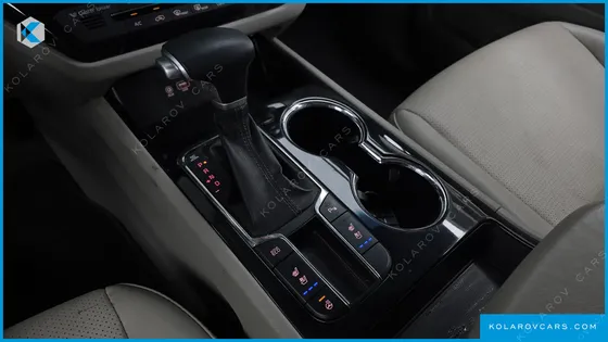 KIA CARNIVAL 9-SEATER PRSTIGE