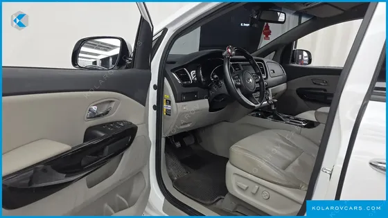 KIA CARNIVAL 9-SEATER PRSTIGE