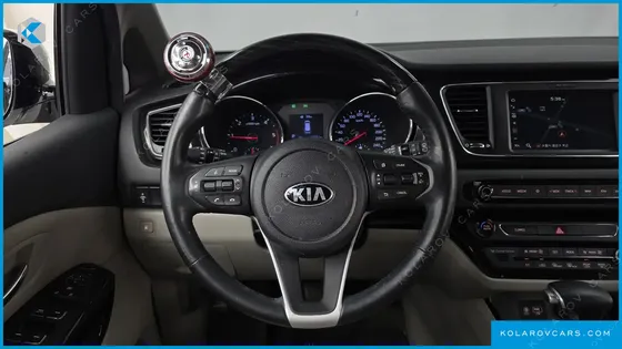 KIA CARNIVAL 9-SEATER PRSTIGE