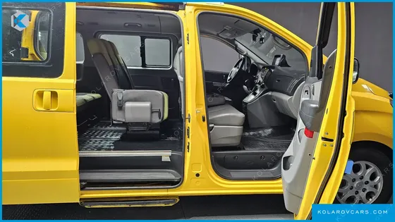 HYUNDAI STAREX GUARD CAR OF CHILDREN