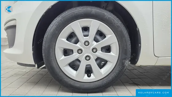 KIA PRIDE 4DR 1.4 MPI