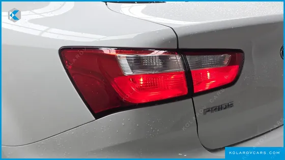 KIA PRIDE 4DR 1.4 MPI