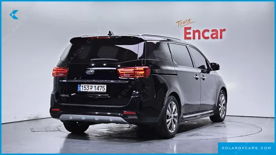 KIA CARNIVAL 9-SEATER NOBLESSE
