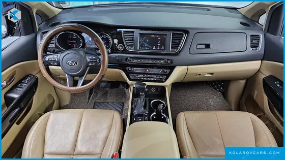 KIA CARNIVAL 9-SEATER NOBLESSE