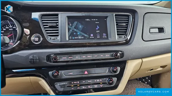 KIA CARNIVAL 9-SEATER NOBLESSE