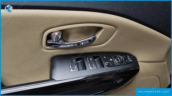 KIA CARNIVAL 9-SEATER NOBLESSE