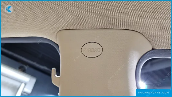 KIA CARNIVAL 9-SEATER NOBLESSE