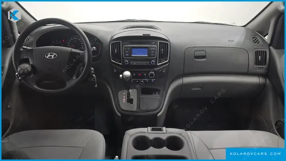 HYUNDAI STAREX 3-SEATER VAN