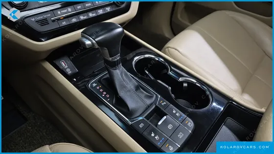 KIA CARNIVAL 9-SEATER NOBLESSE SPECIAL