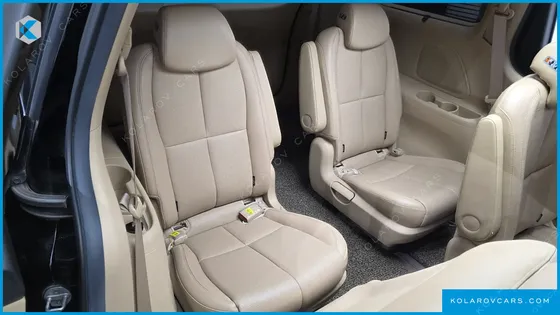KIA CARNIVAL 9-SEATER NOBLESSE SPECIAL