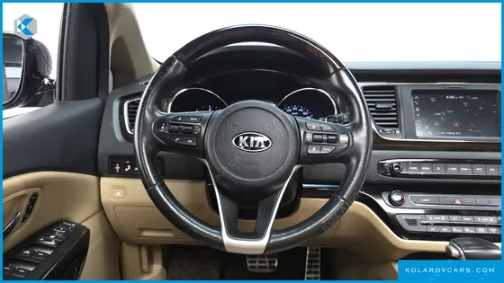 KIA CARNIVAL 9-SEATER NOBLESSE SPECIAL