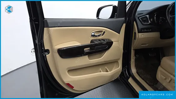 KIA CARNIVAL 9-SEATER NOBLESSE SPECIAL