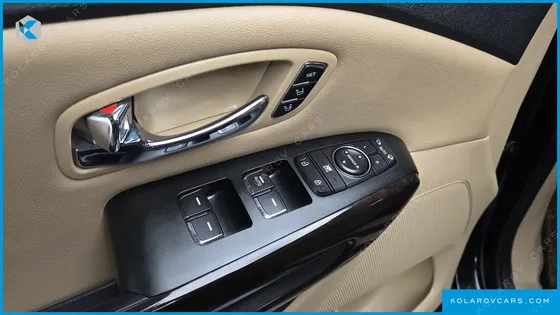 KIA CARNIVAL 9-SEATER NOBLESSE SPECIAL