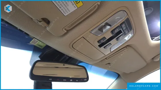 KIA CARNIVAL 9-SEATER NOBLESSE SPECIAL