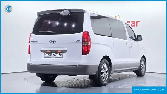 HYUNDAI STAREX 11-SEATER WAGON