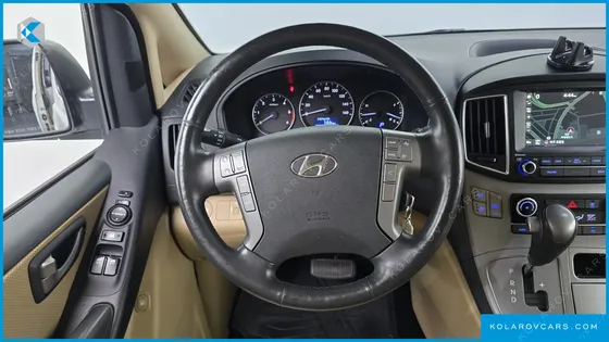HYUNDAI STAREX 11-SEATER WAGON